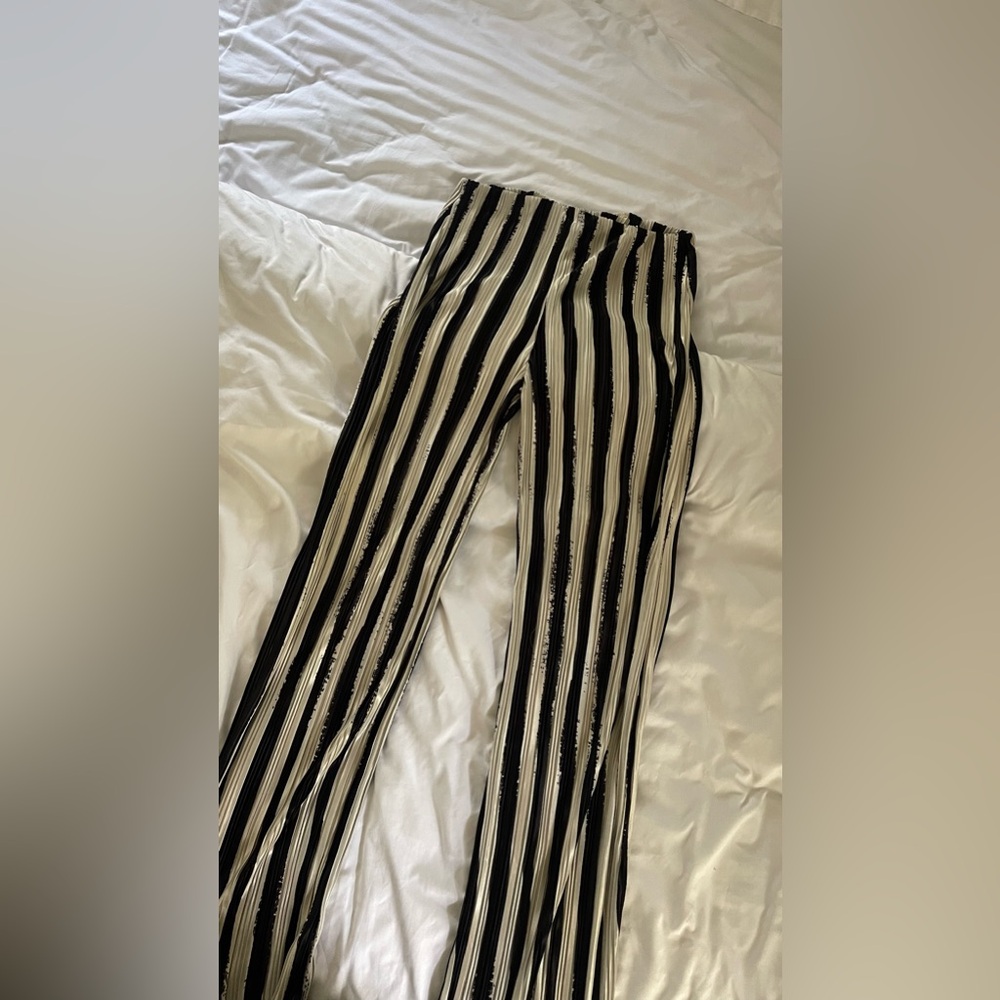 TOPSHOP Plisse pants